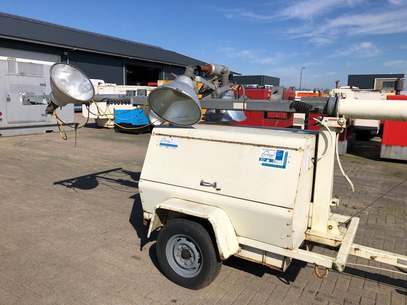 Mat d'éclairage Terex Kubota Leroy Somer 7 kVA lichtmast aggregaat light tower: photos 20