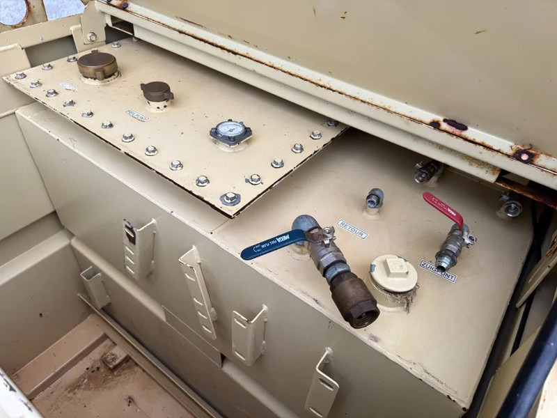 Tolsma Kiwa IBC 1150 liter Dieseltank Milieutank - Conteneur maritime: photos 3 Tolsma Kiwa IBC 1150 liter Dieseltank Milieutank - Conteneur maritime: photos 3