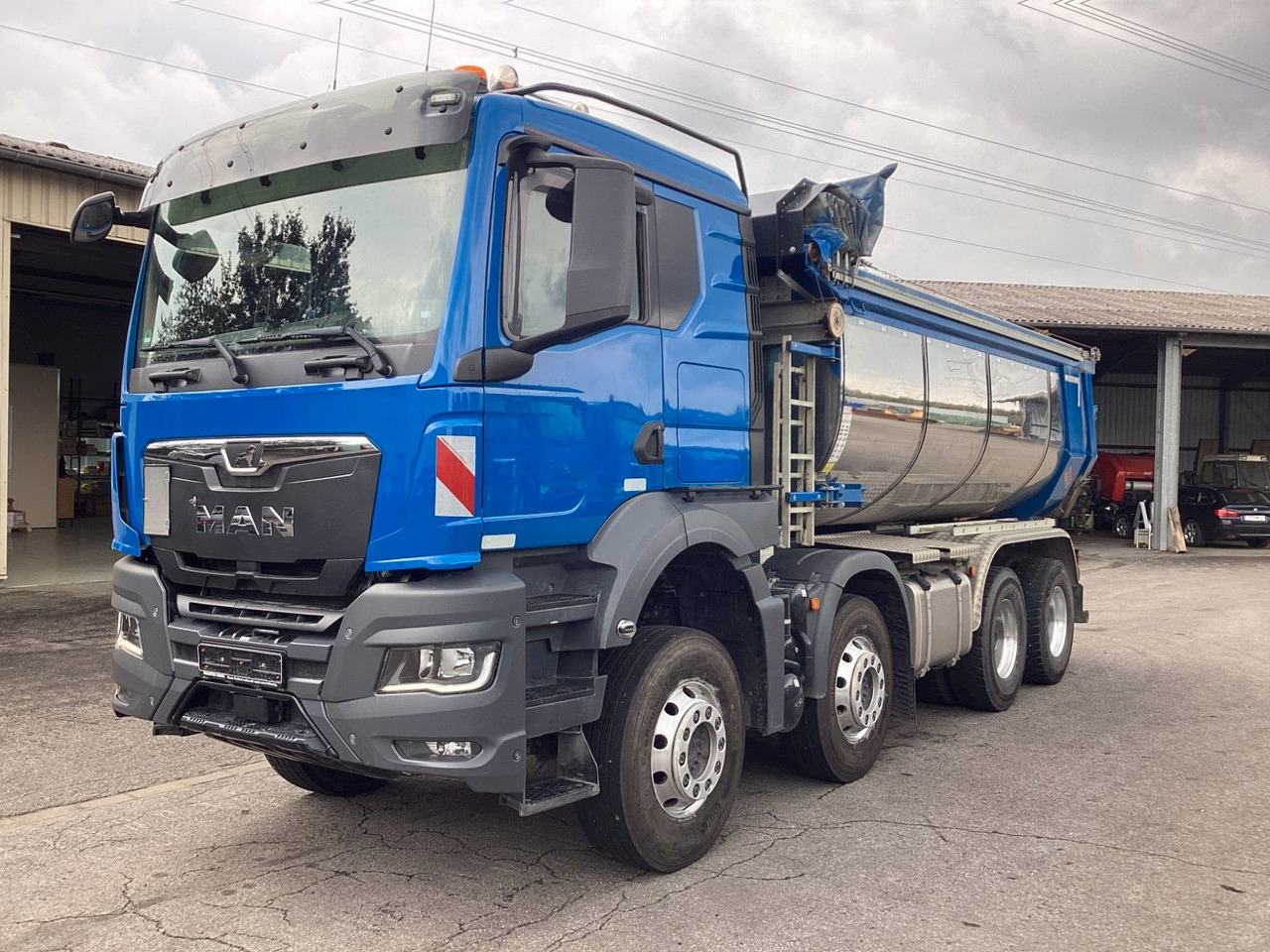 MAN TGS 35.510 Carnehl Thermomulde Asphalt 16,5m³ - Camion benne: photos 1 MAN TGS 35.510 Carnehl Thermomulde Asphalt 16,5m³ - Camion benne: photos 1