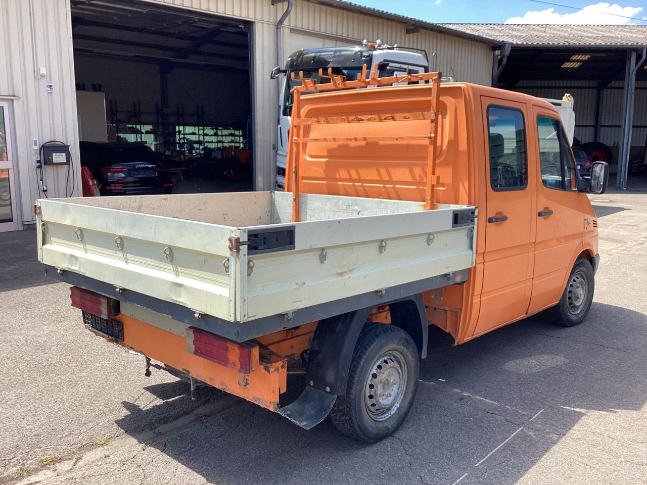 Mercedes-Benz Sprinter Pritsche Doka 211 CDI - Fourgon plateau, Utilitaire double cabine: photos 4 Mercedes-Benz Sprinter Pritsche Doka 211 CDI - Fourgon plateau, Utilitaire double cabine: photos 4