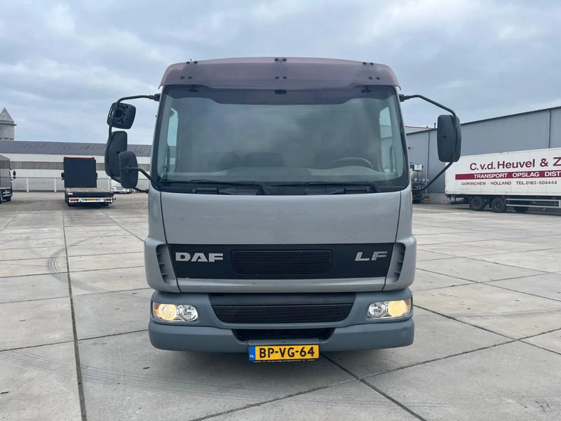 DAF LF 45 FA - Camion grue, Camion plateau: photos 3 DAF LF 45 FA - Camion grue, Camion plateau: photos 3