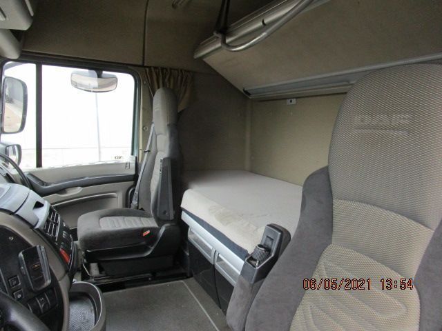 DAF XF 105 SPACE CABINE XF 105 EURO 5 - Cabine et intérieur: photos 5 DAF XF 105 SPACE CABINE XF 105 EURO 5 - Cabine et intérieur: photos 5