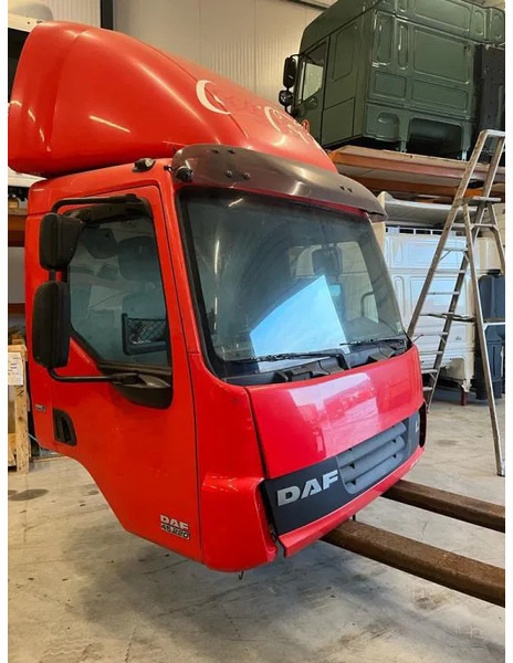 DAF dagcabine LF EURO 5 - Cabine et intérieur pour Camion: photos 1 DAF dagcabine LF EURO 5 - Cabine et intérieur pour Camion: photos 1