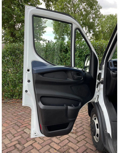 Iveco Daily 35C16 Achterdeuren (15 diverse modellen op voorraad) - crédit-bail Iveco Daily 35C16 Achterdeuren (15 diverse modellen op voorraad): photos 15