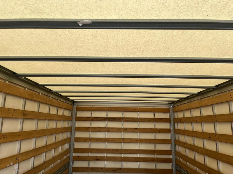 Fourgon grand volume Iveco Daily 35C16 Achterdeuren (15 diverse modellen op voorraad): photos 13 Fourgon grand volume Iveco Daily 35C16 Achterdeuren (15 diverse modellen op voorraad): photos 13