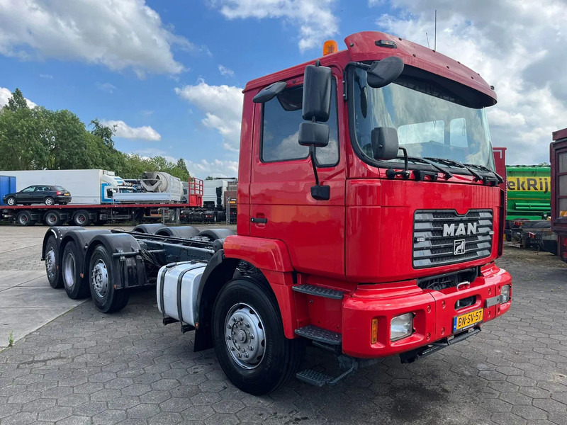 MAN TGA 35.410 EURO 3 MANUAL - Châssis cabine: photos 1 MAN TGA 35.410 EURO 3 MANUAL - Châssis cabine: photos 1