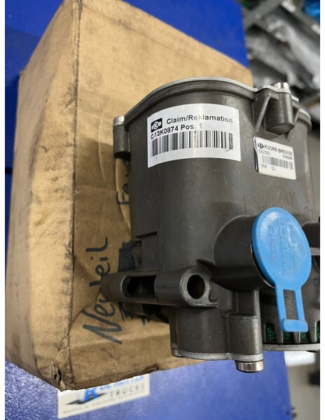 Mercedes-Benz EBS ventiel A0004291124 - Valve de frein pour Camion: photos 3 Mercedes-Benz EBS ventiel A0004291124 - Valve de frein pour Camion: photos 3