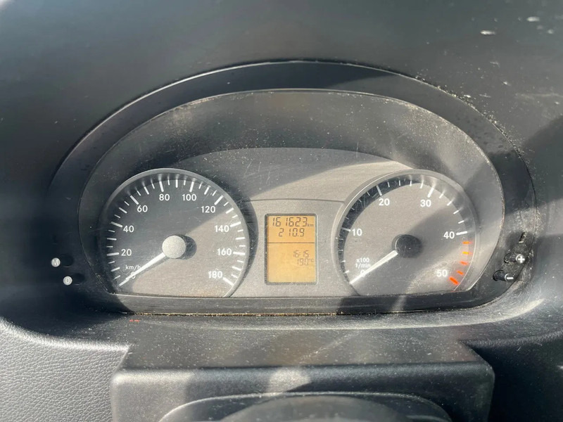 Fourgon utilitaire Mercedes-Benz Sprinter 313 CDI L2H1: photos 18