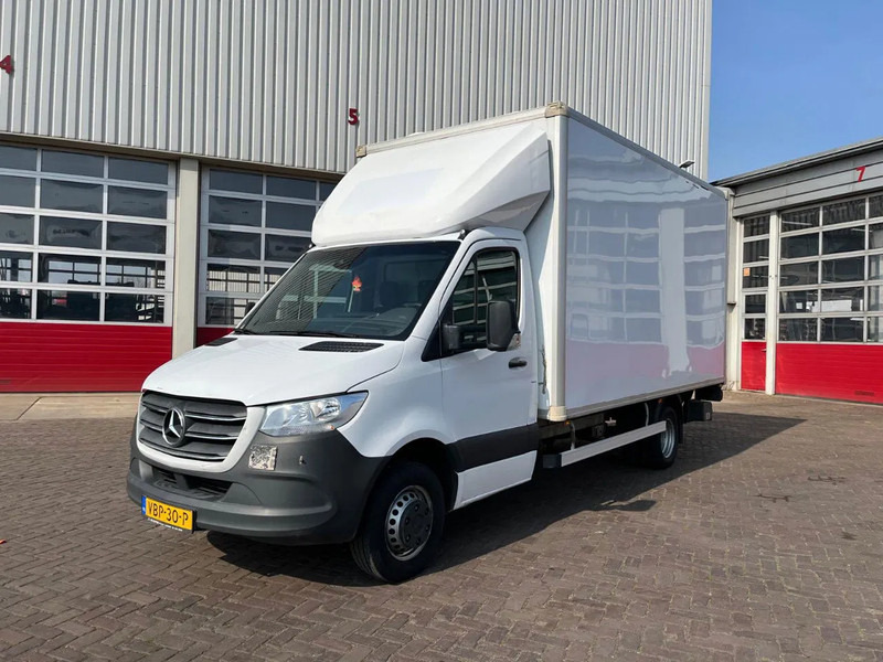 Mercedes-Benz Sprinter 516CDI - Fourgon grand volume: photos 1 Mercedes-Benz Sprinter 516CDI - Fourgon grand volume: photos 1