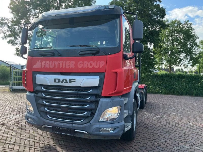 DAF CF 530 FAT intarder - Tracteur routier: photos 2 DAF CF 530 FAT intarder - Tracteur routier: photos 2