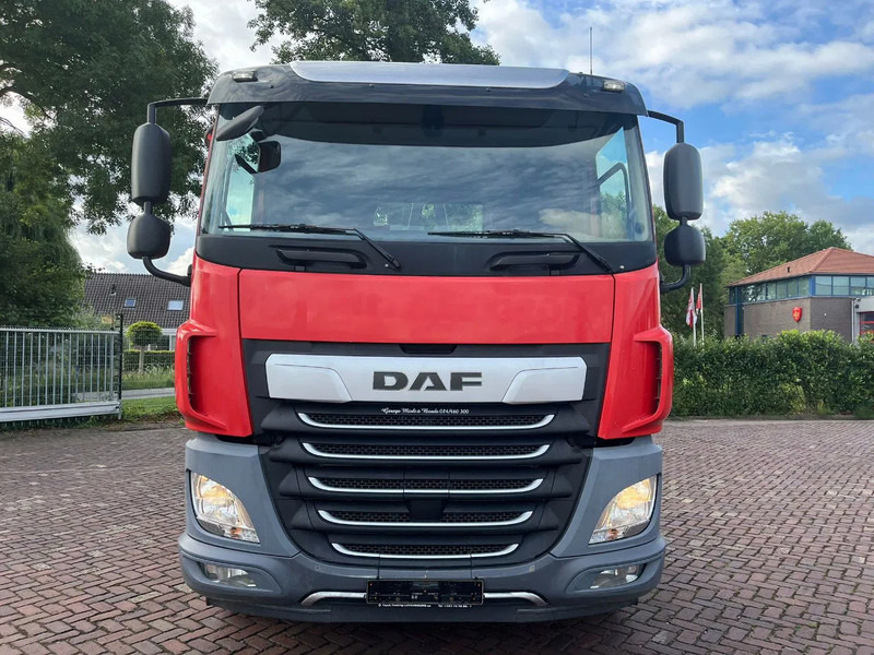 DAF CF 530 FAT intarder - Tracteur routier: photos 3 DAF CF 530 FAT intarder - Tracteur routier: photos 3