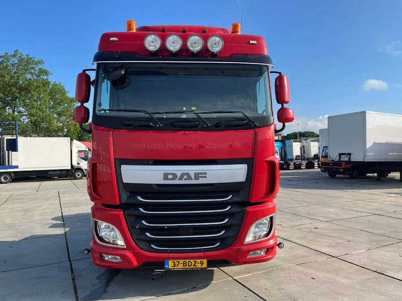 DAF XF 440 FT EURO 6 - Tracteur routier: photos 2 DAF XF 440 FT EURO 6 - Tracteur routier: photos 2