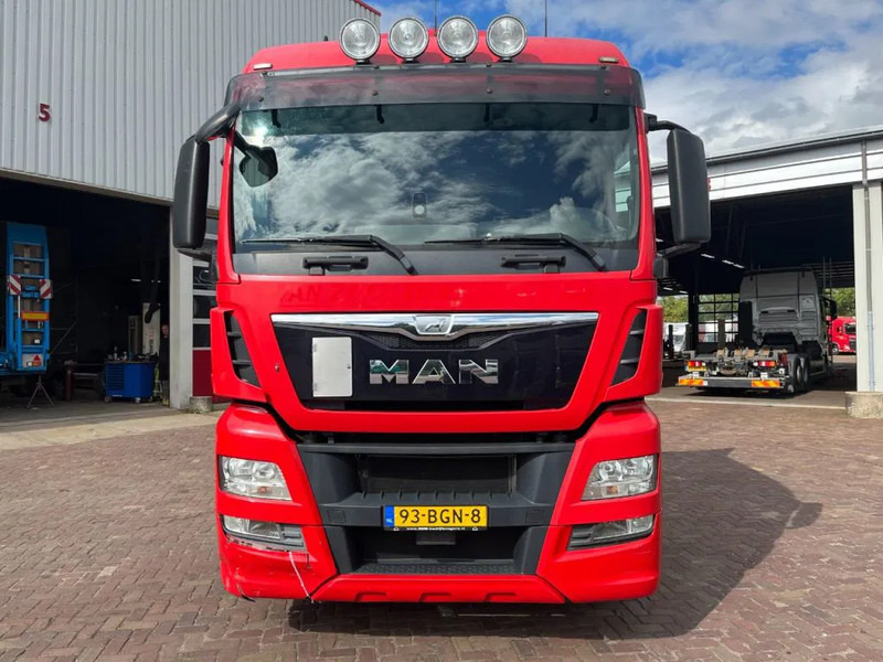 MAN TGX 18.400 EURO 6 - Tracteur routier: photos 2 MAN TGX 18.400 EURO 6 - Tracteur routier: photos 2