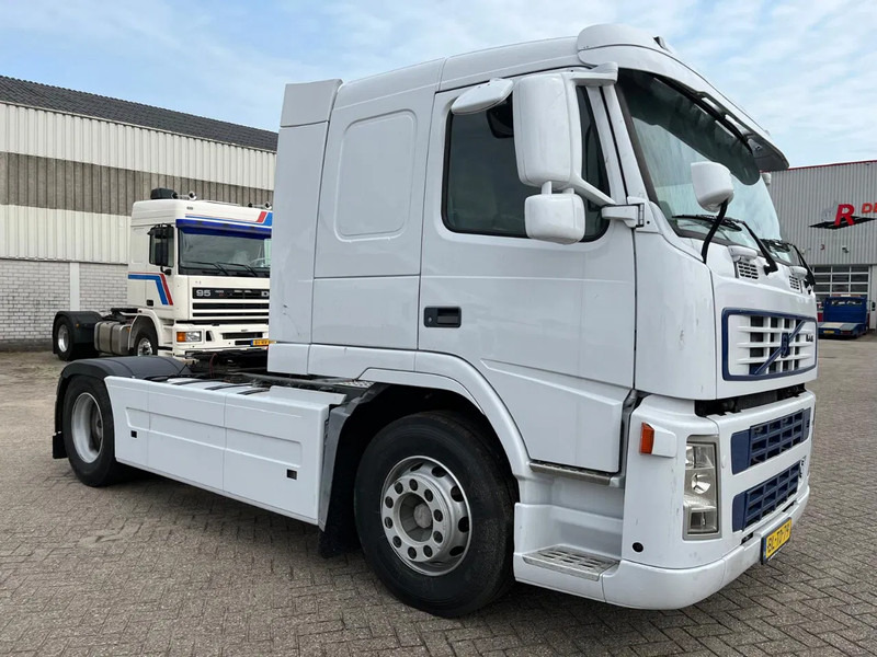 Volvo FM 9 MOTOR DEFECT (motor start wel maar kan niet rijden) - Tracteur routier: photos 5 Volvo FM 9 MOTOR DEFECT (motor start wel maar kan niet rijden) - Tracteur routier: photos 5