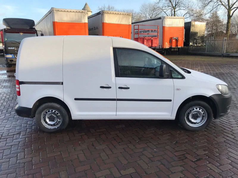 Volkswagen Caddy 1.6 - Fourgon utilitaire: photos 4 Volkswagen Caddy 1.6 - Fourgon utilitaire: photos 4
