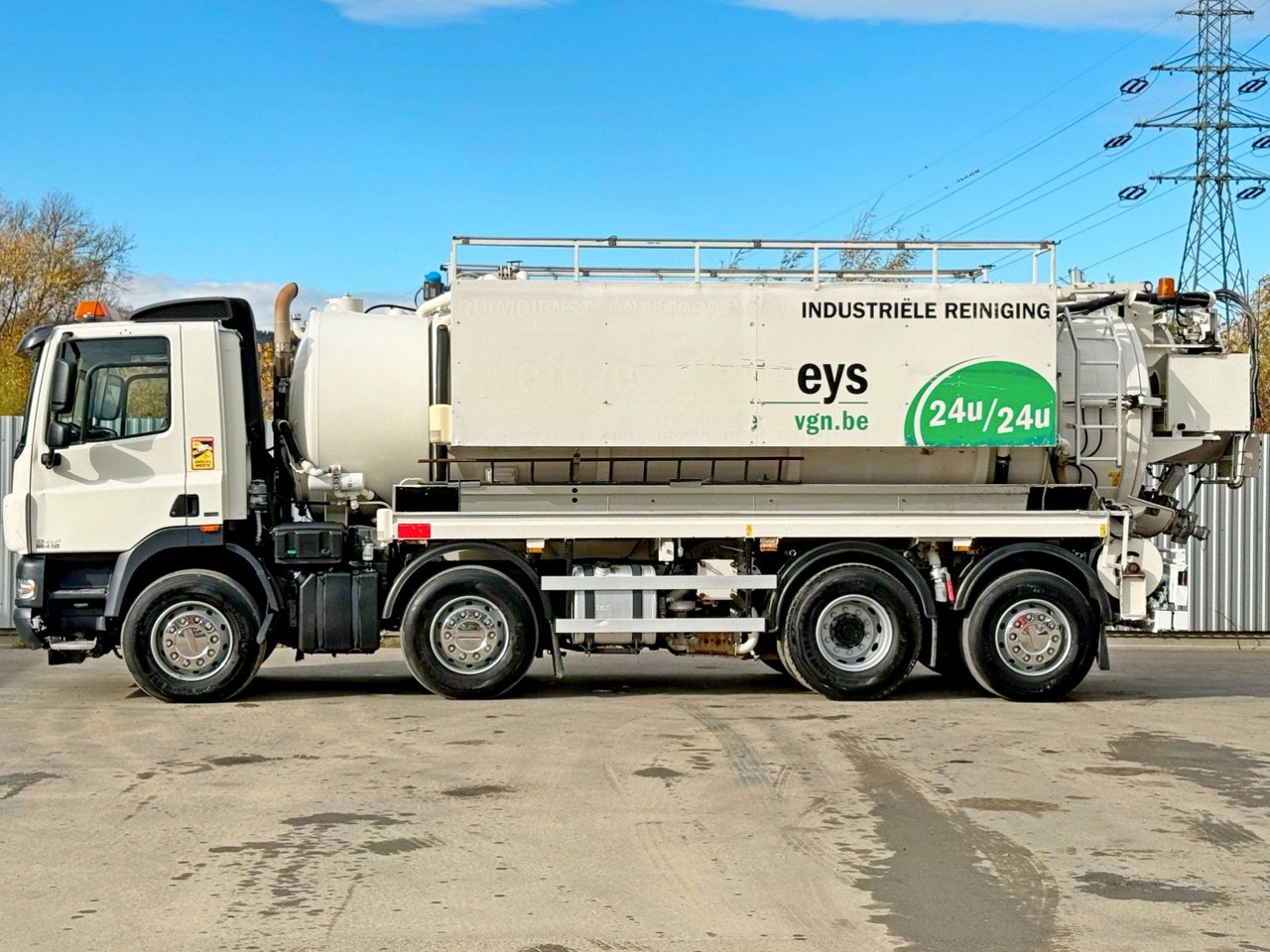 DAF CF 85.410 * Saug und Spülwagen +FUNK - Camion hydrocureur: photos 4 DAF CF 85.410 * Saug und Spülwagen +FUNK - Camion hydrocureur: photos 4