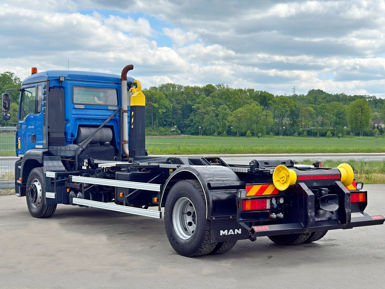 Camion ampliroll MAN TGA 18.310 Abrollkipper * Top Zustand! MAN TGA 18.310 Abrollkipper * Top Zustand!: photos 8 Camion ampliroll MAN TGA 18.310 Abrollkipper * Top Zustand! MAN TGA 18.310 Abrollkipper * Top Zustand!: photos 8