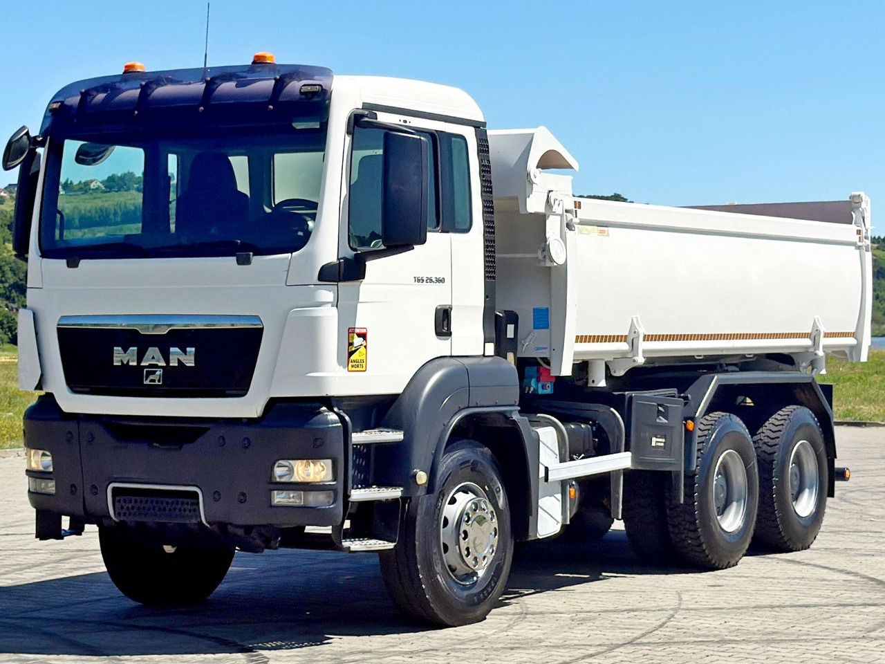 MAN TGS 26.360 Kipper 5,20 m + BORDMATIC / 6x4 - Camion benne, Camion grue: photos 5 MAN TGS 26.360 Kipper 5,20 m + BORDMATIC / 6x4 - Camion benne, Camion grue: photos 5
