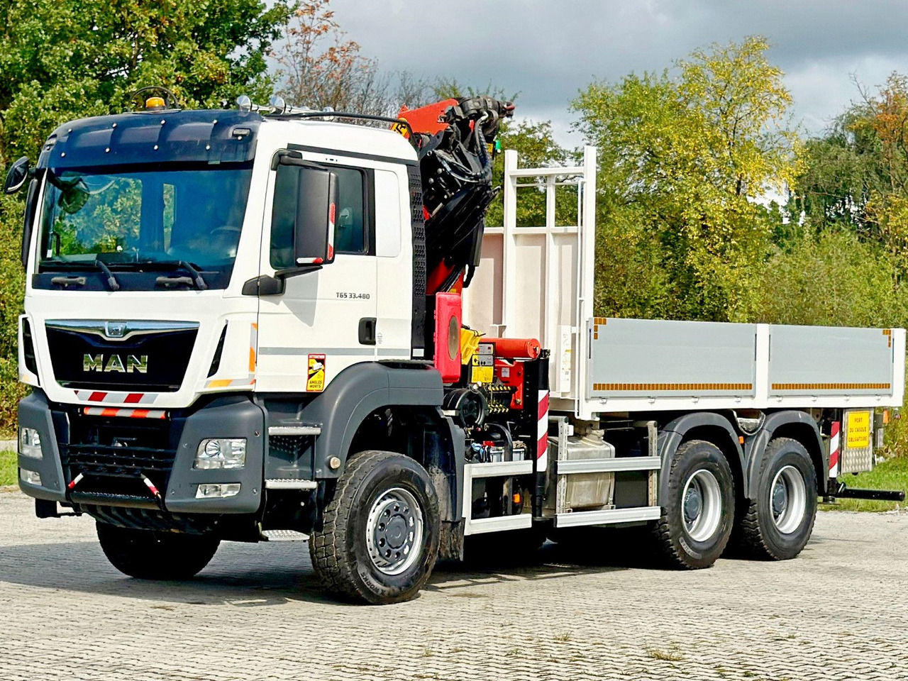MAN TGS 33.480 * PK 33002-EH C + FUNK/6x6 * TOP - Camion grue: photos 3 MAN TGS 33.480 * PK 33002-EH C + FUNK/6x6 * TOP - Camion grue: photos 3