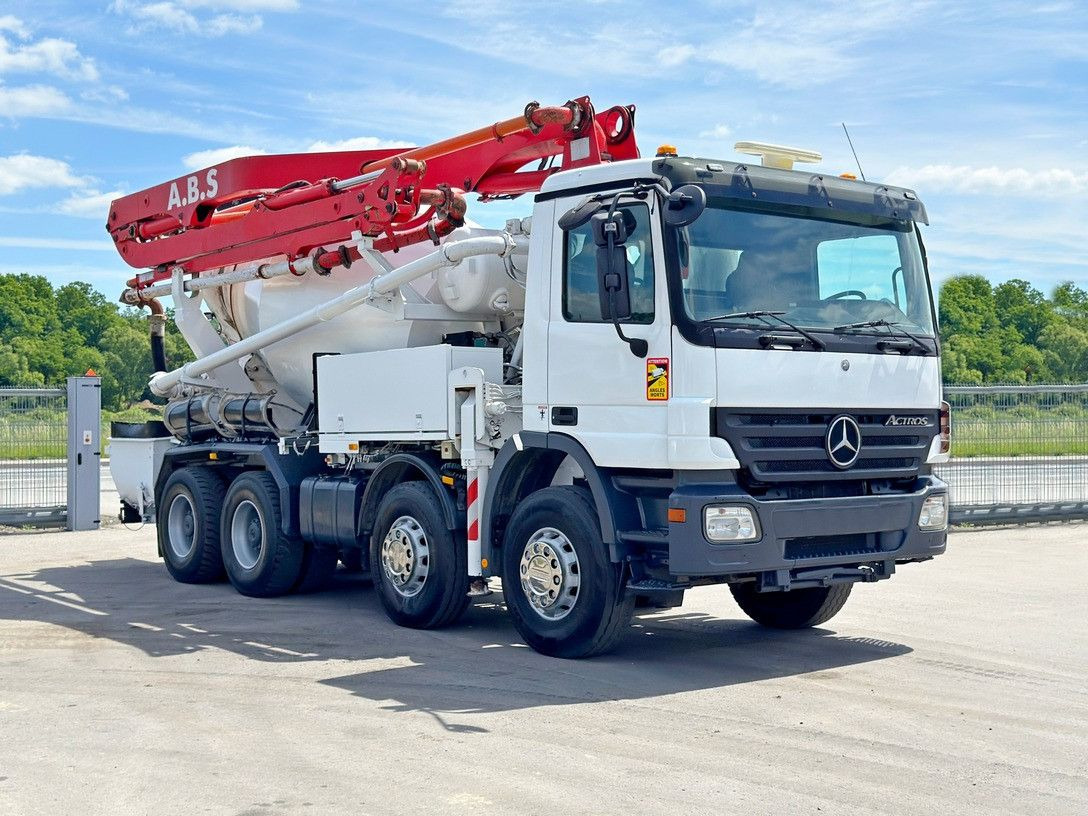 Mercedes-Benz ACTROS 3241* Betonpumpe 21m *8x4 * Top Zustand Mercedes-Benz ACTROS 3241* Betonpumpe 21m *8x4 * Top Zustand - Camion pompe: photos 1 Mercedes-Benz ACTROS 3241* Betonpumpe 21m *8x4 * Top Zustand Mercedes-Benz ACTROS 3241* Betonpumpe 21m *8x4 * Top Zustand - Camion pompe: photos 1