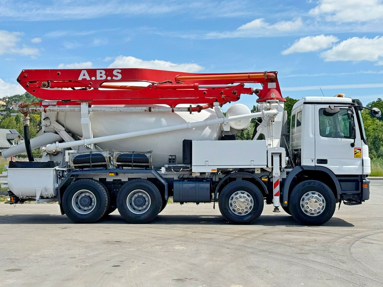 Mercedes-Benz ACTROS 3241* Betonpumpe 21m *8x4 * Top Zustand Mercedes-Benz ACTROS 3241* Betonpumpe 21m *8x4 * Top Zustand - Camion pompe: photos 3 Mercedes-Benz ACTROS 3241* Betonpumpe 21m *8x4 * Top Zustand Mercedes-Benz ACTROS 3241* Betonpumpe 21m *8x4 * Top Zustand - Camion pompe: photos 3