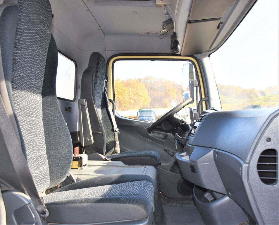 Photo d'intérieur 2: Camion ampliroll, Camion grue Mercedes-Benz ATEGO 1221 * ABROLLKIPPER * TOPZUSTAND Mercedes-Benz ATEGO 1221 * ABROLLKIPPER * TOPZUSTAND