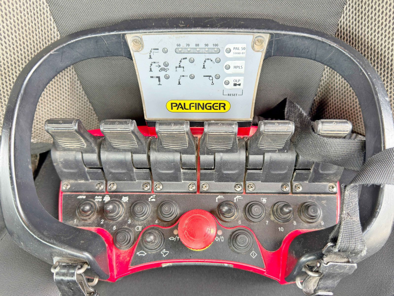 Renault C 320 * PK 12002 EH A + FUNK * TOPZUSTAND - crédit-bail Renault C 320 * PK 12002 EH A + FUNK * TOPZUSTAND: photos 13 Renault C 320 * PK 12002 EH A + FUNK * TOPZUSTAND - crédit-bail Renault C 320 * PK 12002 EH A + FUNK * TOPZUSTAND: photos 13