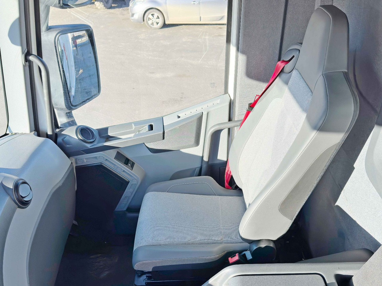 Renault C 380 *PRITSCHE 6,80m * PK 18002-EH C + FUNK*6x4 - crédit-bail Renault C 380 *PRITSCHE 6,80m * PK 18002-EH C + FUNK*6x4: photos 10