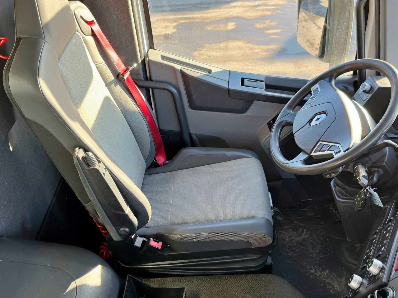 Renault C 380 *PRITSCHE 6,80m * PK 18002-EH C + FUNK*6x4 - crédit-bail Renault C 380 *PRITSCHE 6,80m * PK 18002-EH C + FUNK*6x4: photos 12