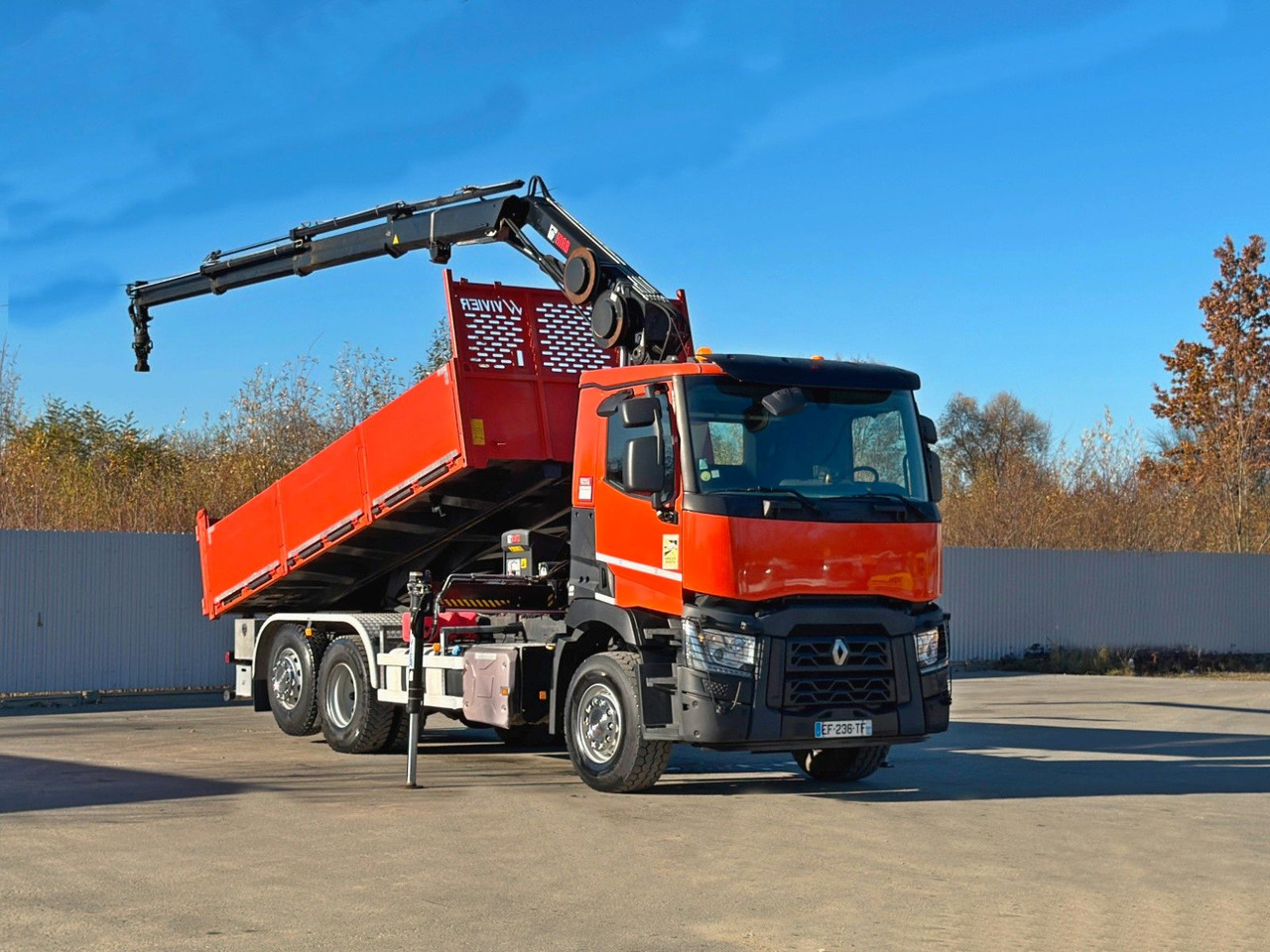 Renault C430 * HIAB 144 BS - 3 HIDUO+ FUNK/ 6x2 - Camion grue: photos 2 Renault C430 * HIAB 144 BS - 3 HIDUO+ FUNK/ 6x2 - Camion grue: photos 2