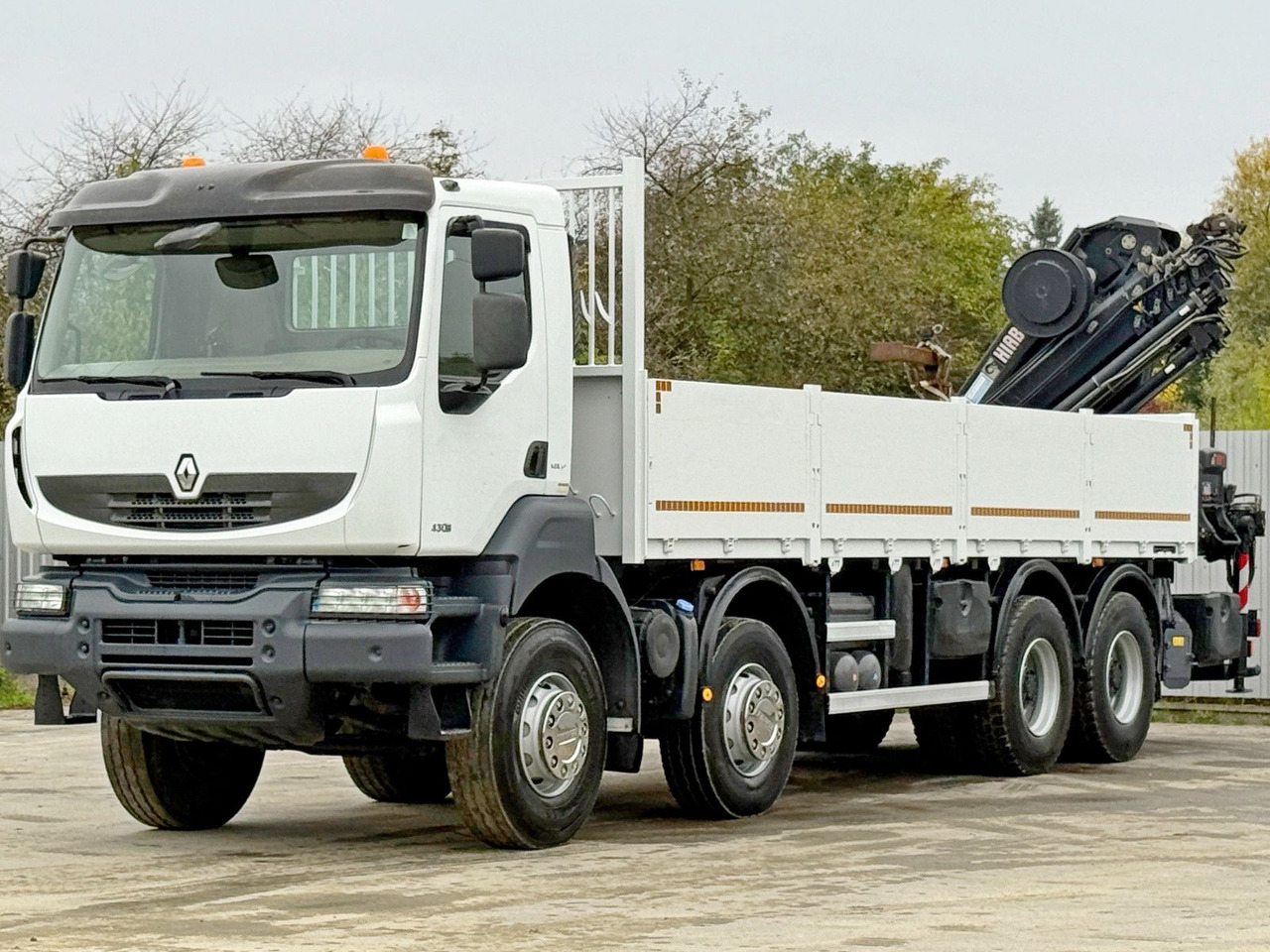 Renault KERAX 430 * HIAB 211 EP-5 HIDUO /FUNK *8x4 - Camion grue: photos 4 Renault KERAX 430 * HIAB 211 EP-5 HIDUO /FUNK *8x4 - Camion grue: photos 4