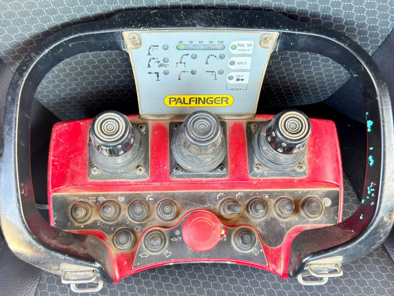 Scania R 500 * PK 26002 EH + FUNK * TOPZUSTAND - crédit-bail Scania R 500 * PK 26002 EH + FUNK * TOPZUSTAND: photos 13 Scania R 500 * PK 26002 EH + FUNK * TOPZUSTAND - crédit-bail Scania R 500 * PK 26002 EH + FUNK * TOPZUSTAND: photos 13