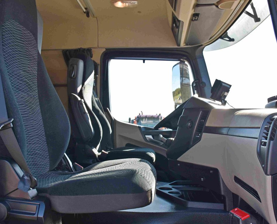 Tracteur routier Mercedes-Benz ACTROS 1843 * Sattelzugmaschine * TOPZUSTAND Mercedes-Benz ACTROS 1843 * Sattelzugmaschine * TOPZUSTAND: photos 7 Tracteur routier Mercedes-Benz ACTROS 1843 * Sattelzugmaschine * TOPZUSTAND Mercedes-Benz ACTROS 1843 * Sattelzugmaschine * TOPZUSTAND: photos 7