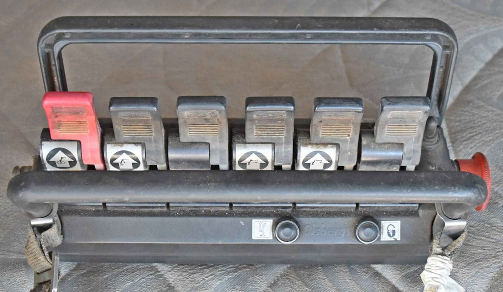 Tracteur routier Mercedes-Benz ACTROS 1844 * Sattelzugmaschine *HIAB 330-5/FUNK: photos 13