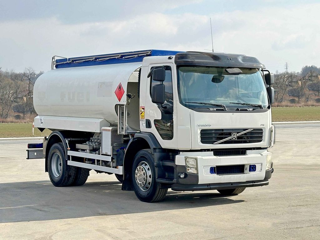 Volvo FE 280 * Tankwagen * TOPZUSTAND - Camion citerne, Camion grue: photos 1 Volvo FE 280 * Tankwagen * TOPZUSTAND - Camion citerne, Camion grue: photos 1