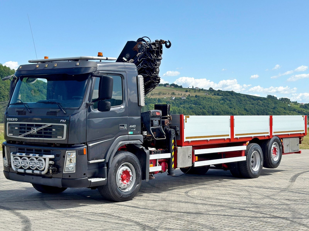 Volvo FM 440 * HIAB 288 E - 8 HIPRO/FUNK * TOPZUSTAND - Camion grue: photos 3 Volvo FM 440 * HIAB 288 E - 8 HIPRO/FUNK * TOPZUSTAND - Camion grue: photos 3