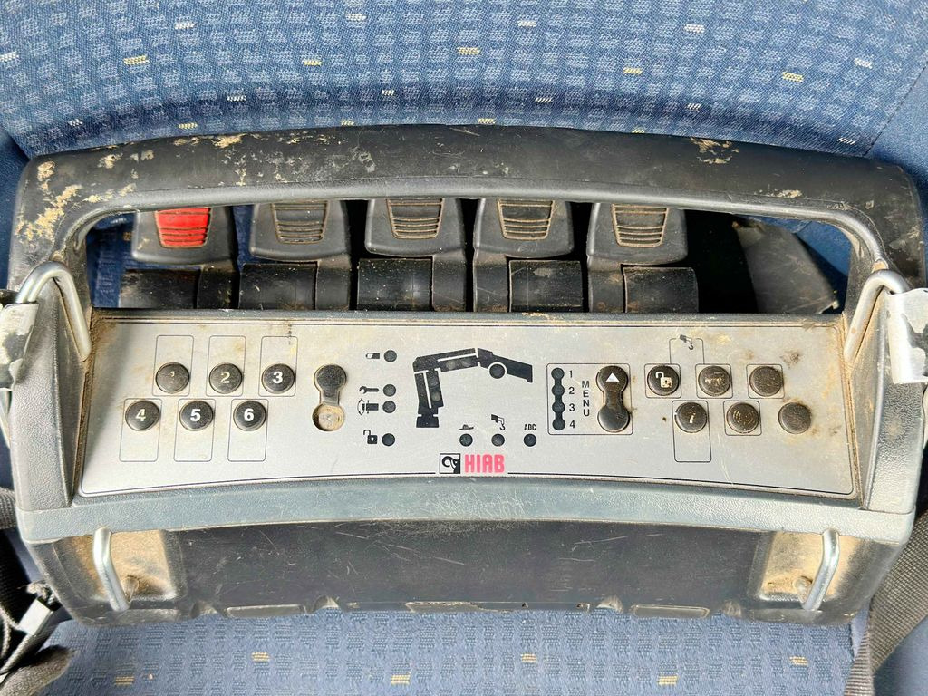 Camion plateau, Camion grue Volvo FM 440* HIAB 377 E-7 HIDUO + FUNK / 8x4 Volvo FM 440* HIAB 377 E-7 HIDUO + FUNK / 8x4: photos 11 Camion plateau, Camion grue Volvo FM 440* HIAB 377 E-7 HIDUO + FUNK / 8x4 Volvo FM 440* HIAB 377 E-7 HIDUO + FUNK / 8x4: photos 11