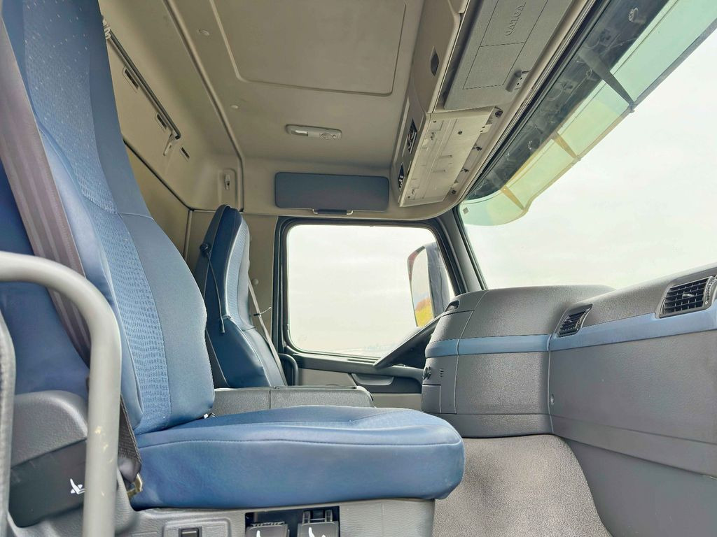 Camion plateau, Camion grue Volvo FM 440* HIAB 377 E-7 HIDUO + FUNK / 8x4 Volvo FM 440* HIAB 377 E-7 HIDUO + FUNK / 8x4: photos 10 Camion plateau, Camion grue Volvo FM 440* HIAB 377 E-7 HIDUO + FUNK / 8x4 Volvo FM 440* HIAB 377 E-7 HIDUO + FUNK / 8x4: photos 10