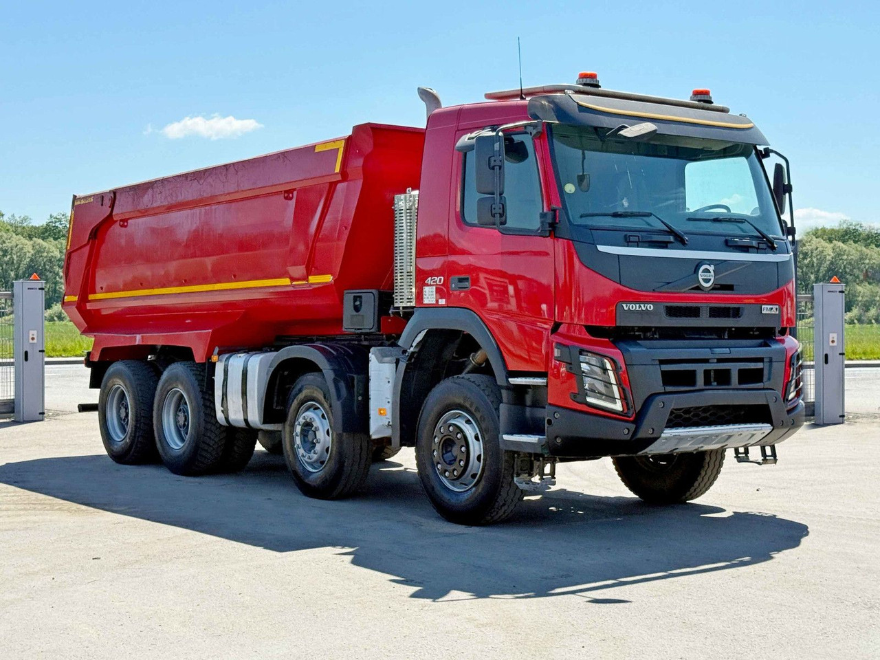 Volvo FMX 420 Kipper * TOPZUSTAND / 8x4 ! - Camion benne: photos 1 Volvo FMX 420 Kipper * TOPZUSTAND / 8x4 ! - Camion benne: photos 1