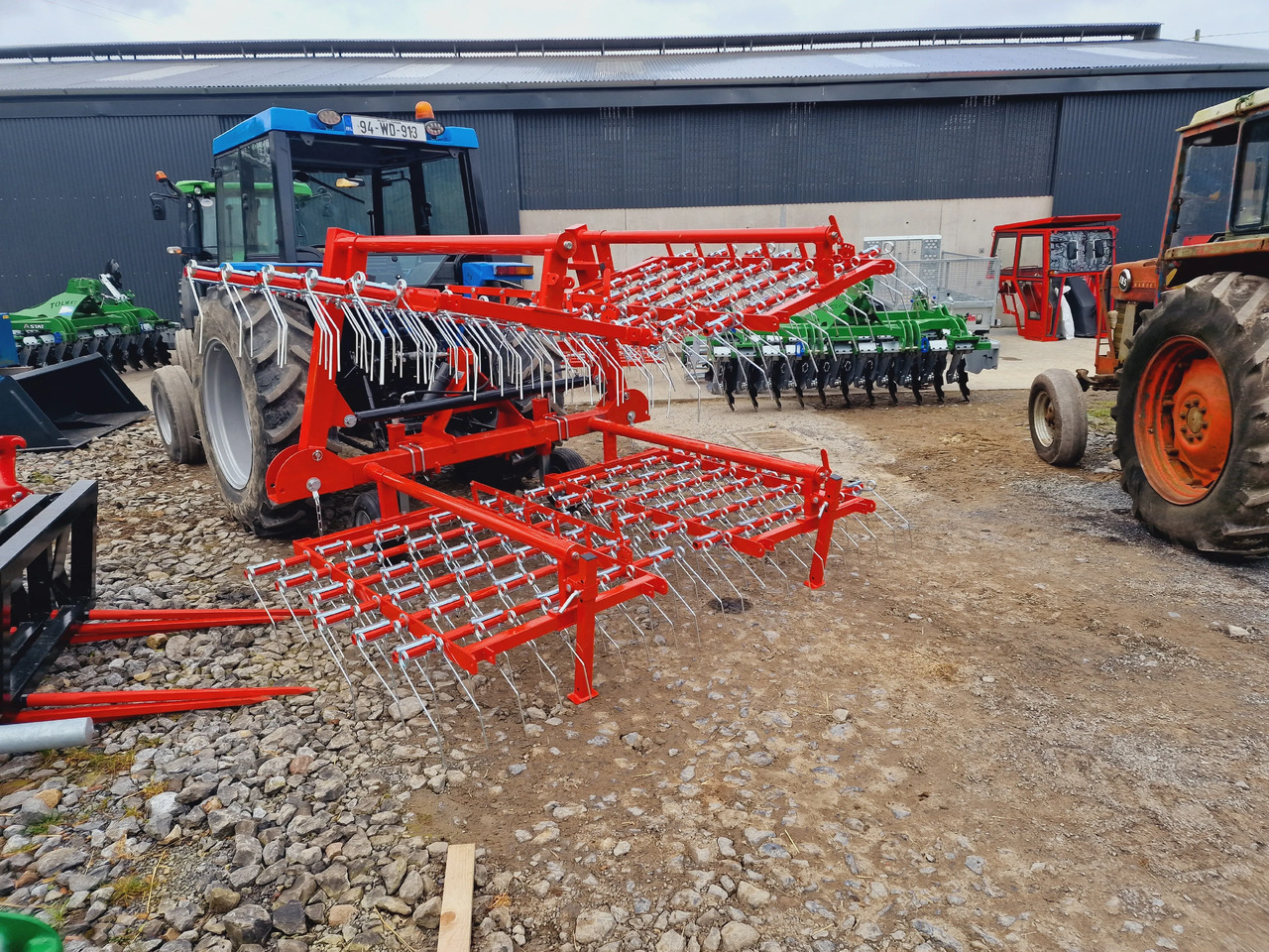 Jarmet 6 Metre Tine Harrow - Herse étrille: photos 2 Jarmet 6 Metre Tine Harrow - Herse étrille: photos 2