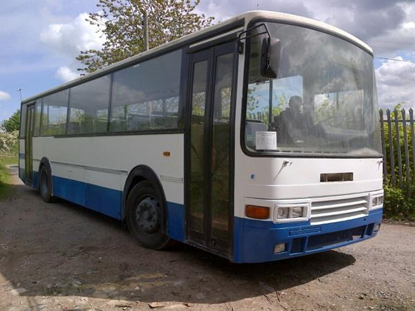 1993 VOLVO B10m 10 METRE BUS LEFT HAND DRIVE - Bus interurbain: photos 2 1993 VOLVO B10m 10 METRE BUS LEFT HAND DRIVE - Bus interurbain: photos 2