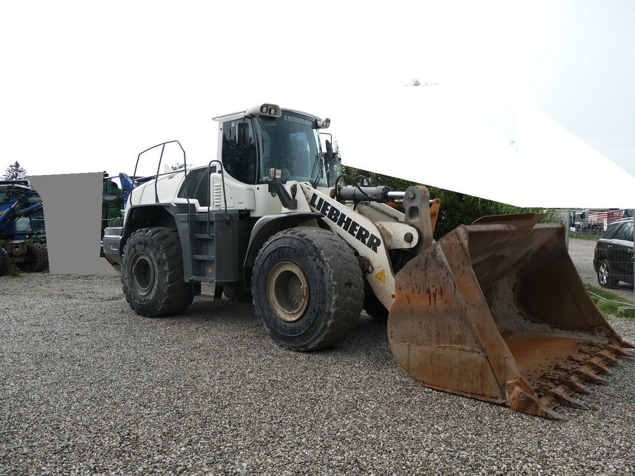 Liebherr L 576 - Chargeuse sur pneus: photos 1 Liebherr L 576 - Chargeuse sur pneus: photos 1