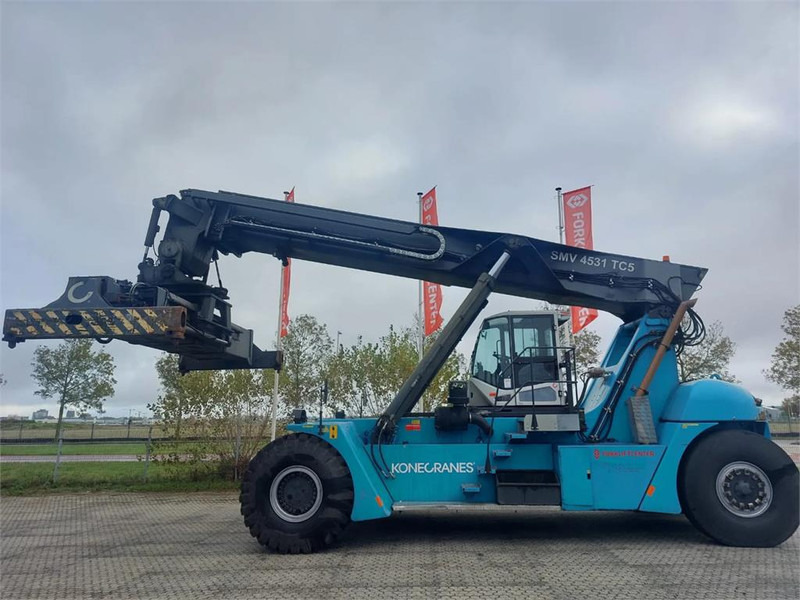 KONECRANES SMV 4531 TC5 - Reach stacker: photos 2 KONECRANES SMV 4531 TC5 - Reach stacker: photos 2