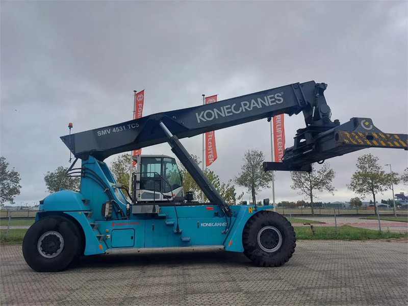 KONECRANES SMV 4531 TC5 - Reach stacker: photos 1 KONECRANES SMV 4531 TC5 - Reach stacker: photos 1