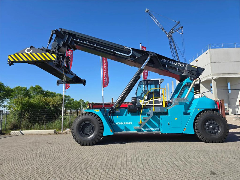 KONECRANES SMV 4632 TC5 - Reach stacker: photos 2 KONECRANES SMV 4632 TC5 - Reach stacker: photos 2