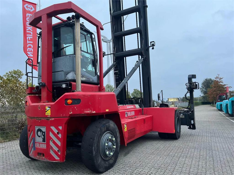 Kalmar DCG100-45ED7 - Chariot porte-conteneur: photos 5 Kalmar DCG100-45ED7 - Chariot porte-conteneur: photos 5