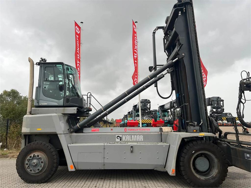 Kalmar DCG80-45ES6 - Chariot porte-conteneur: photos 1 Kalmar DCG80-45ES6 - Chariot porte-conteneur: photos 1