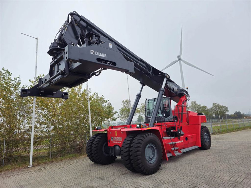 Kalmar DRG450-65S5 - Reach stacker: photos 4 Kalmar DRG450-65S5 - Reach stacker: photos 4