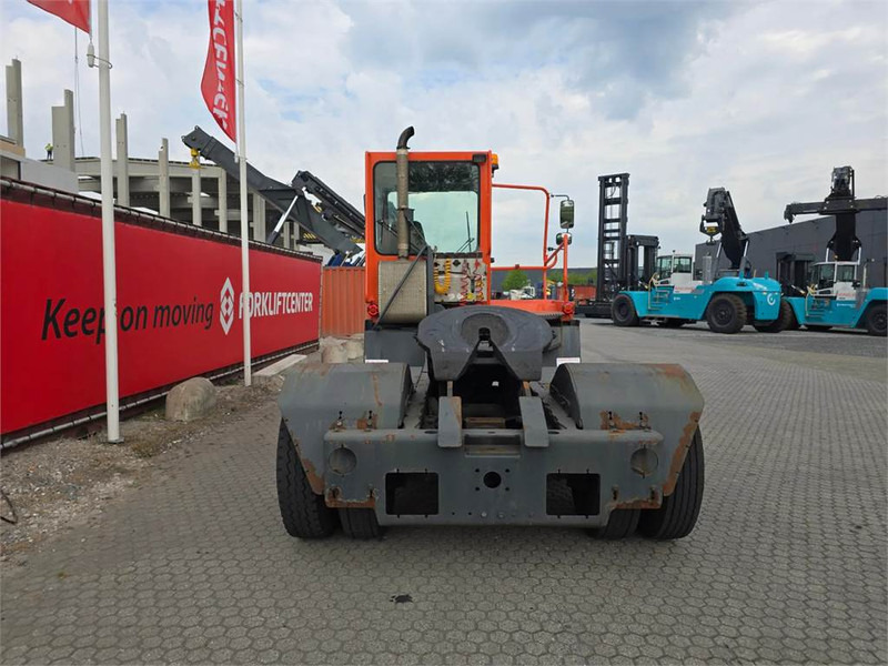 Terberg YT182 - Tracteur portuaire: photos 5 Terberg YT182 - Tracteur portuaire: photos 5