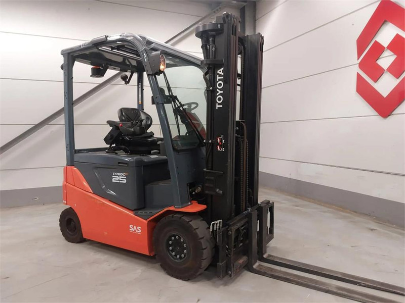 Toyota 8FBMKT25 - Chariot élévateur électrique: photos 3 Toyota 8FBMKT25 - Chariot élévateur électrique: photos 3